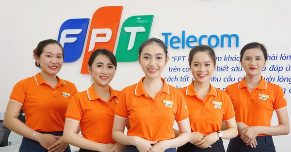 đội ngu chăm sóc khách hàng FPT